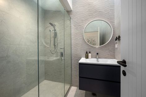 Photo of property in 2 Matau Way, Hauraki, 0622