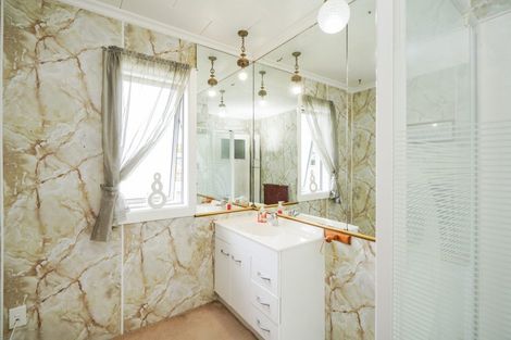 Photo of property in 24 Mackenzie Street, Winton, 9720