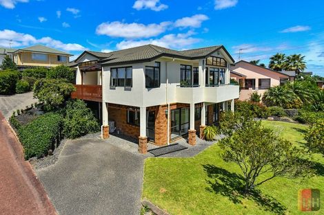 Photo of property in 11 Lamia Place, The Gardens, Auckland, 2105