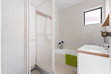 Photo of property in 3/388a West Coast Road, Glen Eden, Auckland, 0602