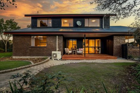 Photo of property in 33 Erin Crescent, Mairehau, Christchurch, 8013