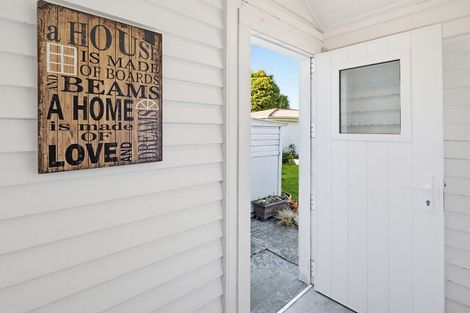 Photo of property in 40 Rangiora Avenue, Roslyn, Palmerston North, 4414