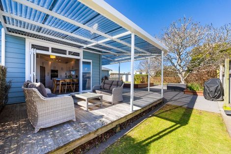 Photo of property in 8 Oriental Street, Welbourn, New Plymouth, 4312