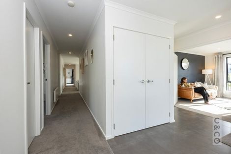 Photo of property in 19 Pohutukawa Parade, Riverhead, 0820