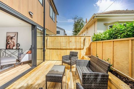 Photo of property in 69u1 Darlington Road, Miramar, Wellington, 6022