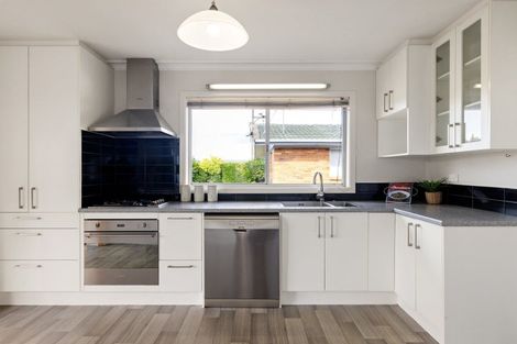 Photo of property in 1 Glading Place, St Andrews, Hamilton, 3200