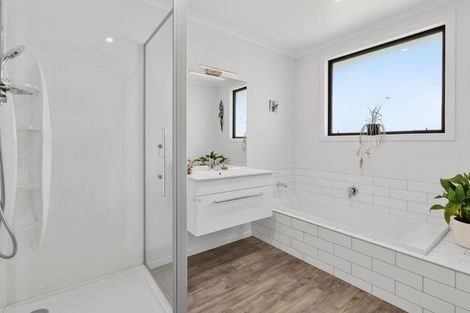 Photo of property in 9 Isthmus Place, Lake Hawea, Wanaka, 9382