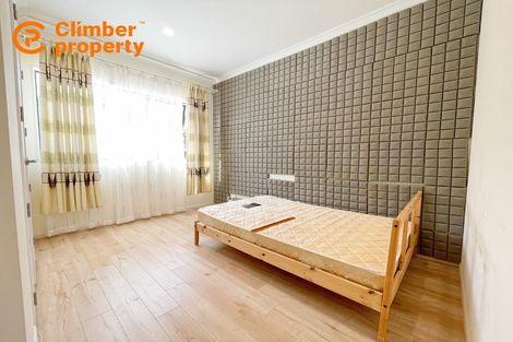 Photo of property in 12 Te Awa Place, Red Beach, 0932