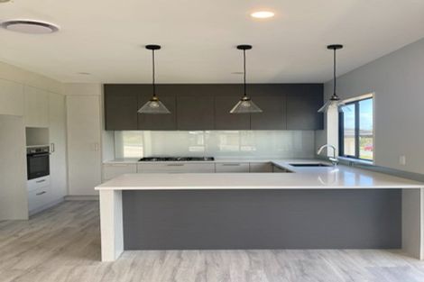 Photo of property in 40 Godfrey Drive, Orewa, 0931