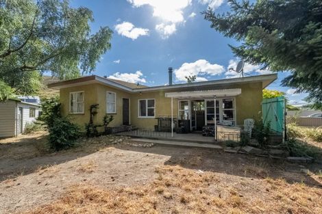Photo of property in 24 Dunstan Street, Clyde, 9330