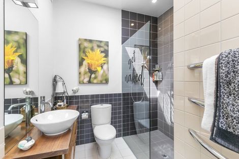 Photo of property in 63 Burnham Street, Seatoun, Wellington, 6022