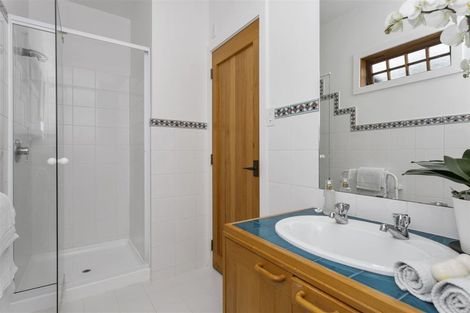 Photo of property in 1/15 Sylvan Park Avenue, Milford, Auckland, 0620