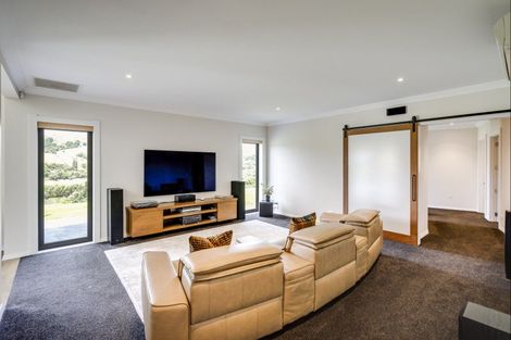 Photo of property in 103 Matangi Road, Kahuranaki, Havelock North, 4294