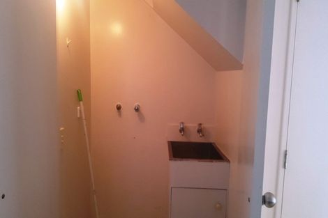 Photo of property in 10/10-26 John Jennings Drive, Oteha, Auckland, 0632