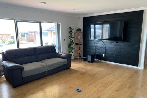 Photo of property in 4 Trillick Place, Tuakau, 2121