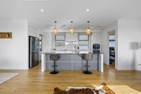 Photo of property in 86 Sunline Drive, Cambridge, 3432