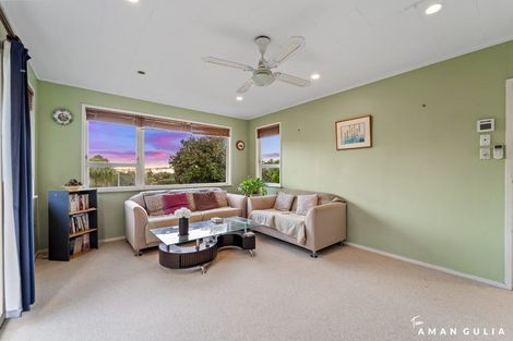 Photo of property in 51 Fitzwater Place, Henderson, Auckland, 0612