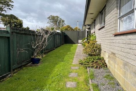 Photo of property in 1 Dunrobin Place, Avonhead, Christchurch, 8042