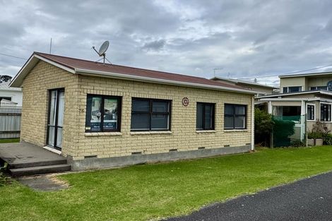 Photo of property in 76 Sixth Avenue, Urenui, 4377