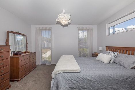 Photo of property in 48 Minaret Ridge, Wanaka, 9305