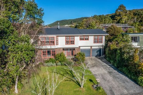 Photo of property in 12 Balliol Drive, Tawa, Wellington, 5028