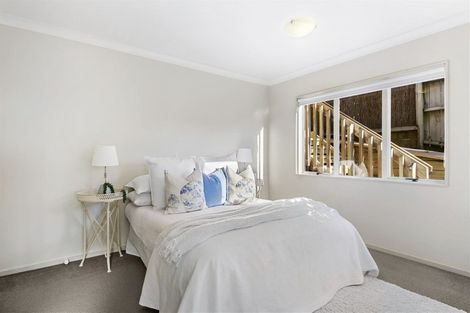 Photo of property in 9 Kittiwake Drive, Schnapper Rock, Auckland, 0632