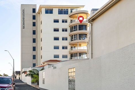 Photo of property in 5/120 Saint Aubyn Street, New Plymouth, 4310