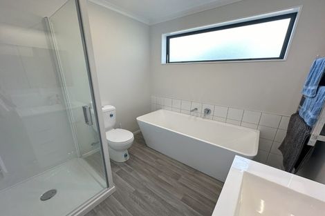 Photo of property in 23 Hughes Street, Waikanae Beach, Waikanae, 5036