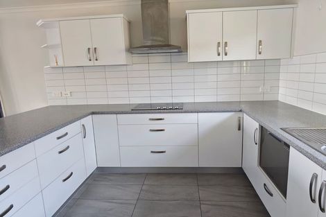 Photo of property in Waterview Estate, 84/4 Greystone Place, Omokoroa, 3114