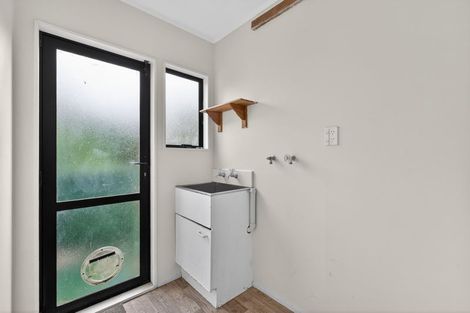 Photo of property in 23/24 Beswick Place, Birkdale, Auckland, 0626