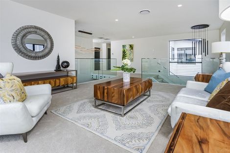 Photo of property in 55 Godfrey Drive, Orewa, 0931