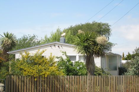 Photo of property in 16 Doreen Street, Aranui, Christchurch, 8061