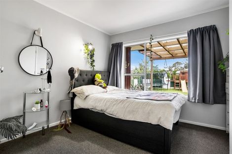 Photo of property in 4 Towra Place, Botany Downs, Auckland, 2010