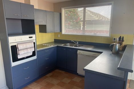 Photo of property in 8a Wyatt Place, Russley, Christchurch, 8042