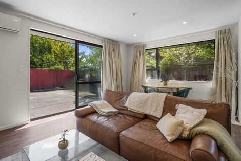 Photo of property in 3/221 Edgeware Road, Edgeware, Christchurch, 8013