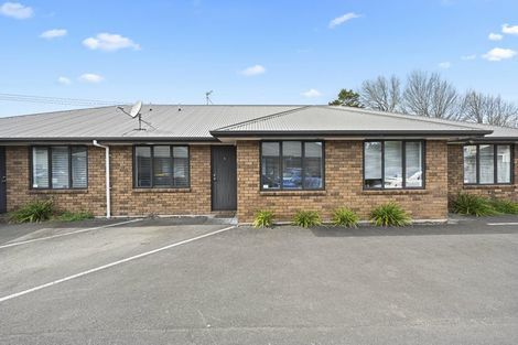 Photo of property in 5/240 Old Farm Road, Hillcrest, Hamilton, 3216