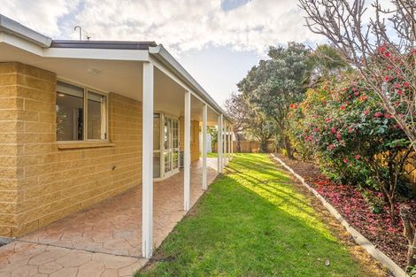 Photo of property in 79 Norfolk Crescent, Otaki Beach, Otaki, 5512