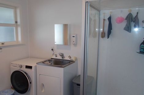 Photo of property in 16 Ongo Road, Hunterville, 4730