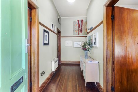 Photo of property in 25 Wright Street, Mount Cook, Wellington, 6021