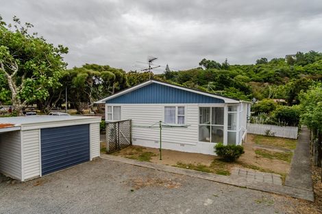 Photo of property in 13f3 Luckie Street, Tawa, Wellington, 5028