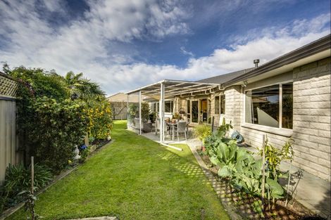 Photo of property in 5 Flemington Place, Taradale, Napier, 4112