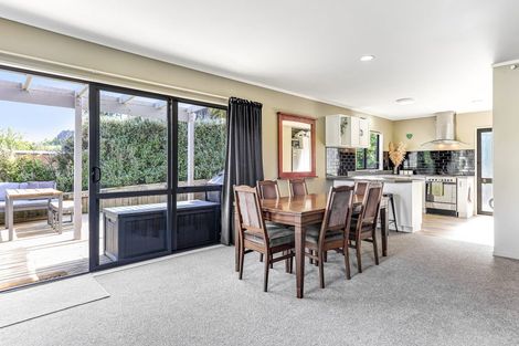 Photo of property in 30 Banbury Crescent, Fairfield, Hamilton, 3214