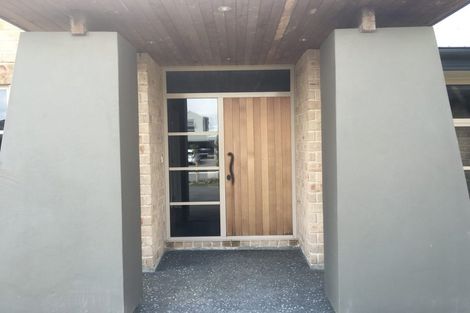 Photo of property in 26 Linkwater Way, Parklands, Christchurch, 8083