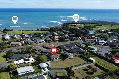 Photo of property in 8 Pohutukawa Drive, Opunake, 4616