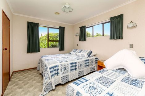 Photo of property in 73 Cressida Avenue, Stratford, 4332