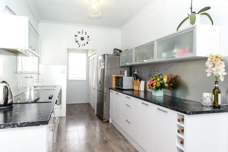 Photo of property in 121e George Street, Tuakau, 2121