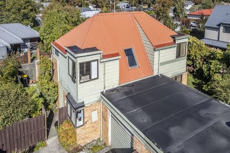Photo of property in 2/4 Gatonby Place, Avonhead, Christchurch, 8042