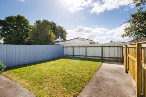 Photo of property in 28 Peppertree Glade, Kelvin Grove, Palmerston North, 4414