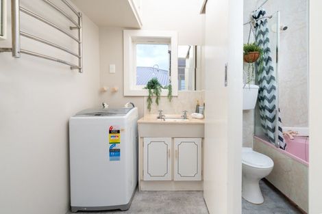 Photo of property in 5 Dawson Street, Berhampore, Wellington, 6023