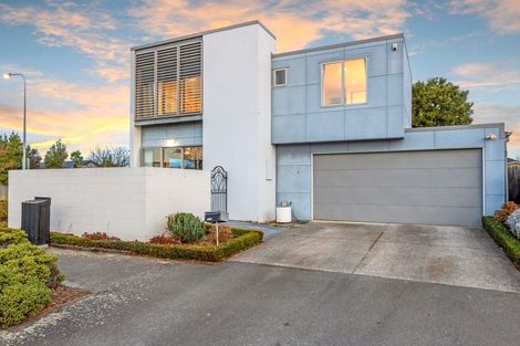 Photo of property in 1 Lyndon Street, Riccarton, Christchurch, 8011